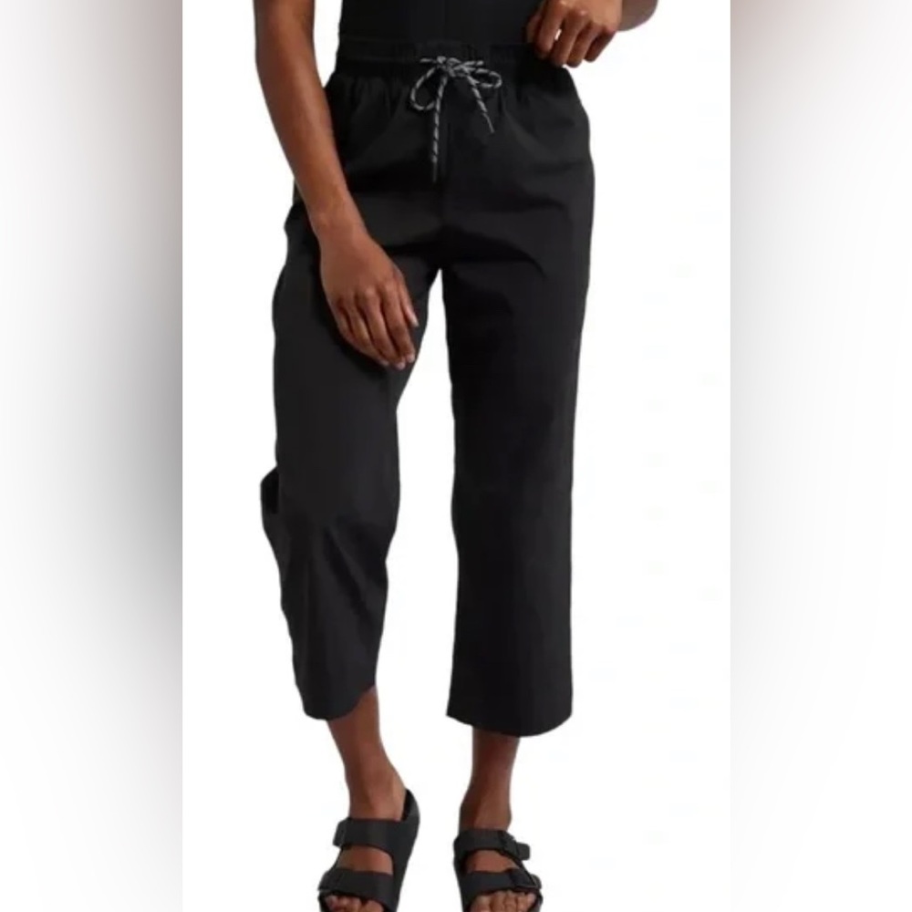 Athleta trekkie high pant cropped